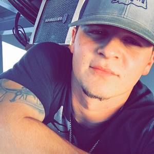 Meet your Posher, Devin